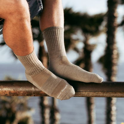 Men's The Standard Crew Cushioned Lightweight Lifestyle Socks