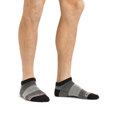 Men's 1437 No Show Lightweight Running Socks